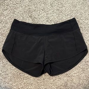 Black Lululemon Speed Up 2.5” Shorts